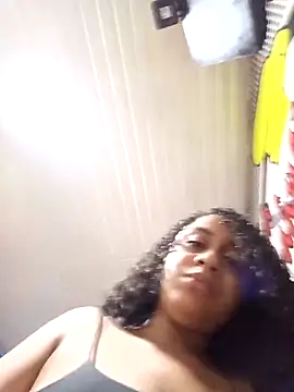 Snapshot of lacrespa24 chatting on 11-02-25, 05:45 lacrespa24 online show from 11-02-25, 05:45