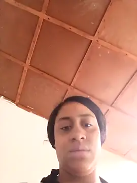 Snapshot of lacrespa24 chatting on 10-22-25, 04:50 lacrespa24 online show from 10-22-25, 04:50