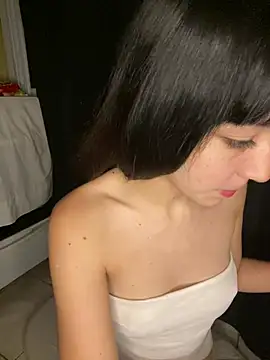 Pilarq9 online show from 04-16-26, 05:08