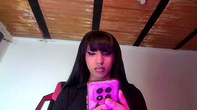 Trix ebony online show from 10-16-25, 01:03