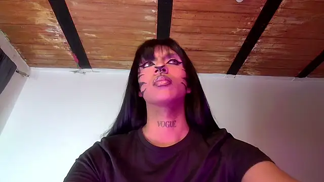 Trix ebony online show from 10-16-25, 10:29