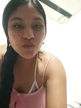 Pocahont as online show from 10-22-25, 03:06