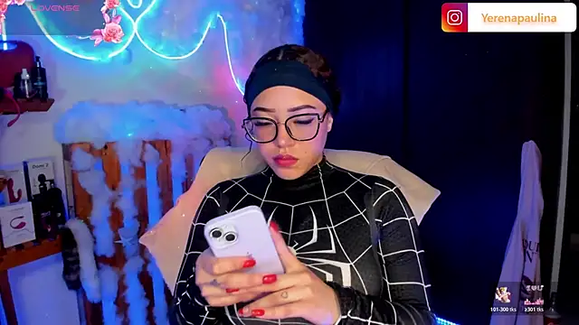 Lizz martins online show from 11-17-25, 02:04