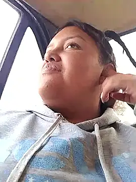 Snapshot of natt-bigass chatting on 02-08-26, 04:37 natt-bigass online show from 02-08-26, 04:37