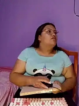 Snapshot of natt-bigass chatting on 02-18-26, 04:21 natt-bigass online show from 02-18-26, 04:21