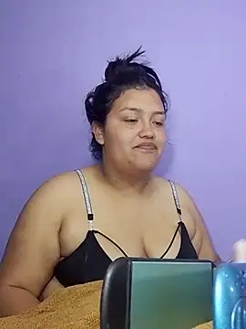 Snapshot of natt-bigass chatting on 02-19-26, 12:40 natt-bigass online show from 02-19-26, 12:40