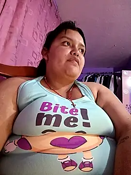 Snapshot of natt-bigass chatting on 05-08-26, 03:21 natt-bigass online show from 05-08-26, 03:21
