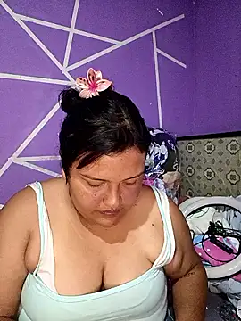 Snapshot of natt-bigass chatting on 06-15-26, 12:55 natt-bigass online show from 06-15-26, 12:55