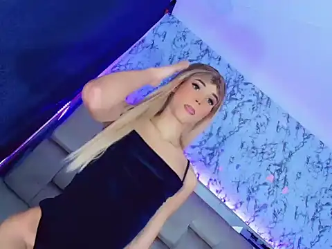 girls bombonshots online show from 10-18-25, 01:35