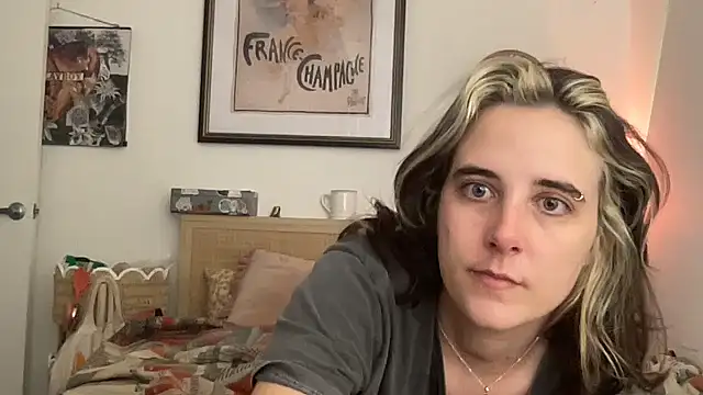 lill daddysgirl online show from 10-28-25, 04:06