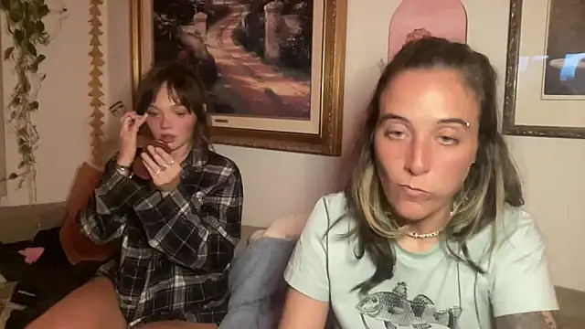 Snapshot of lill_daddysgirl chatting on 05-14-26, 03:36 lill daddysgirl online show from 05-14-26, 03:36
