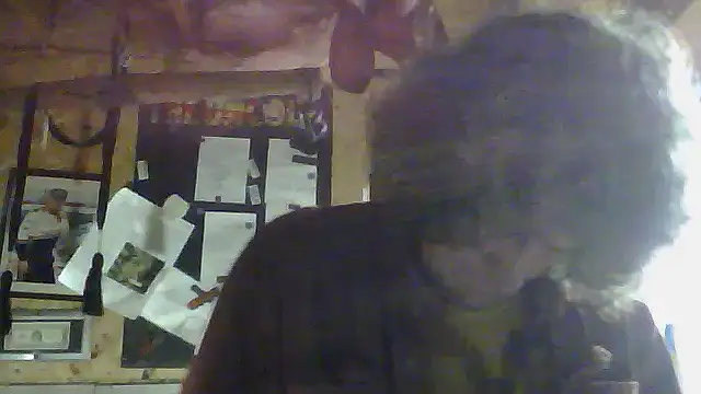 Snapshot of OldManOnline chatting on 05-22-26, 01:47 OldManOnline online show from 05-22-26, 01:47