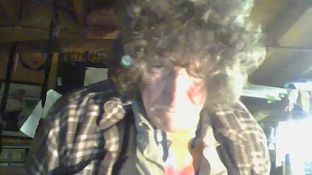 Snapshot of OldManOnline chatting on 05-14-26, 07:00 OldManOnline online show from 05-14-26, 07:00