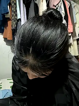 Linh-xxx online show from 11-20-25, 02:51