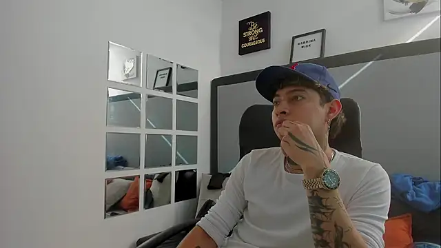 Sky Wild online show from 10-25-25, 08:20