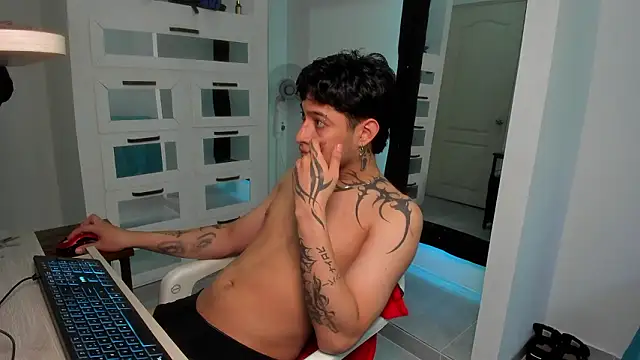 Sky Wild online show from 03-20-26, 08:10