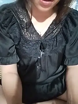 Snapshot of -Paige- chatting on 06-21-26, 12:55 -Paige- online show from 06-21-26, 12:55