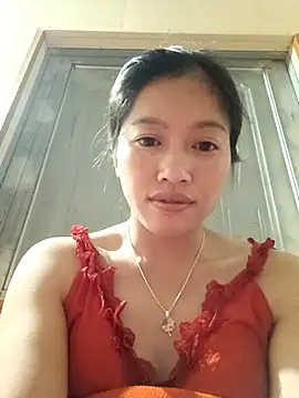 -Paige- online show from 11-18-25, 04:32