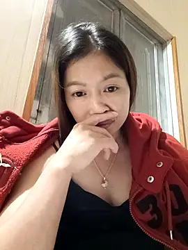-Paige- online show from 10-16-25, 05:32