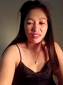 -Paige- online show from 12-21-25, 03:41