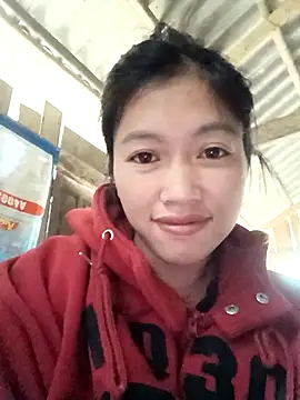 -Paige- online show from 11-18-25, 03:54