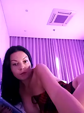 MissBacardi online show from 10-21-25, 08:14