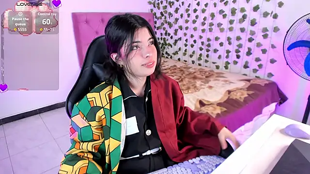 selina lovers  online show from 10-29-25, 02:54