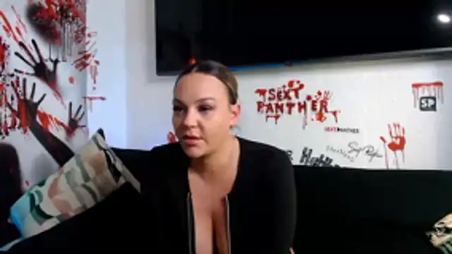 sofiahothead online show from 10-15-25, 02:43