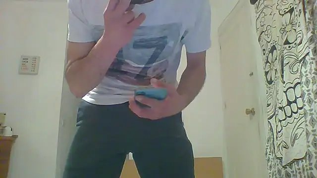 calienteatope online show from 04-19-26, 01:17