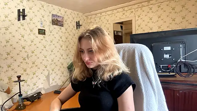 Snapshot of AmeliLia chatting on 03-03-26, 11:28 AmeliLia online show from 03-03-26, 11:28