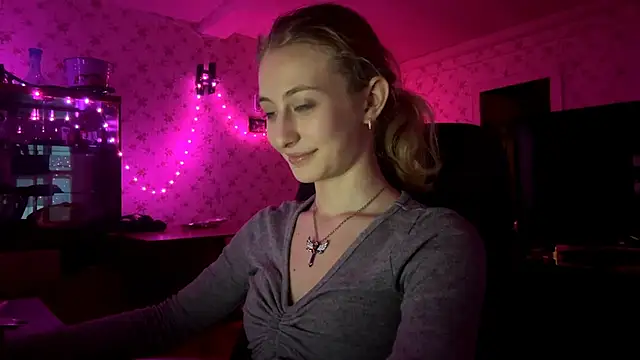 Snapshot of AmeliLia chatting on 03-11-26, 03:28 AmeliLia online show from 03-11-26, 03:28