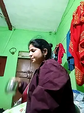 Karishma cute online show from 11-28-25, 04:29