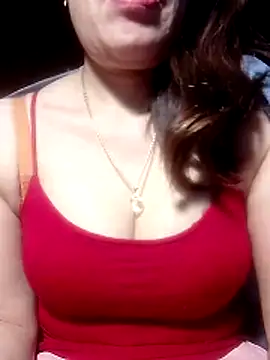 YiyinLy online show from 03-19-26, 09:15