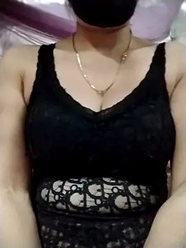 YiyinLy online show from 11-02-25, 11:59