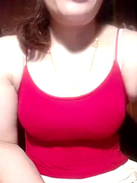 YiyinLy online show from 04-06-26, 09:16