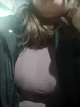 YiyinLy online show from 12-14-25, 12:22