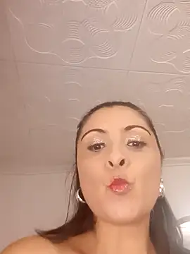 Snapshot of Mariapaula88 chatting on 10-22-25, 11:31 Mariapaula88 online show from 10-22-25, 11:31
