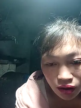 siusiu-00 online show from 12-17-25, 08:36