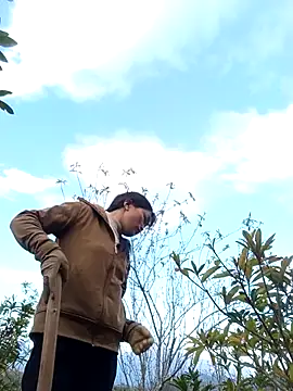 siusiu-00 online show from 12-18-25, 09:36