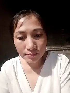 Snapshot of Meo_x chatting on 10-17-25, 12:07 Meo x online show from 10-17-25, 12:07