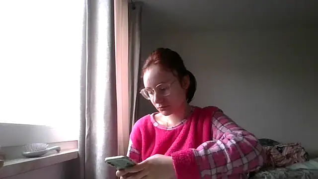 Snapshot of LuckySLove chatting on 03-15-26, 01:18 LuckySLove online show from 03-15-26, 01:18
