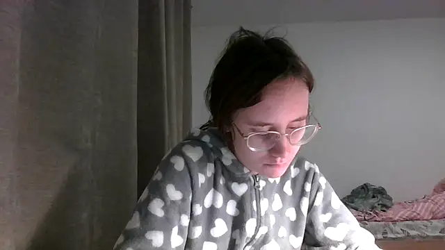 LuckySLove online show from 01-15-26, 06:44
