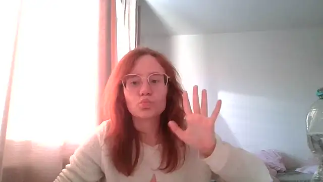 Snapshot of LuckySLove chatting on 06-07-26, 05:40 LuckySLove online show from 06-07-26, 05:40