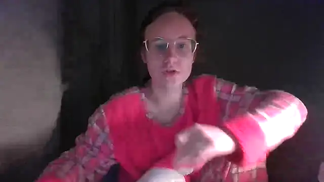 Snapshot of LuckySLove chatting on 04-04-26, 07:20 LuckySLove online show from 04-04-26, 07:20