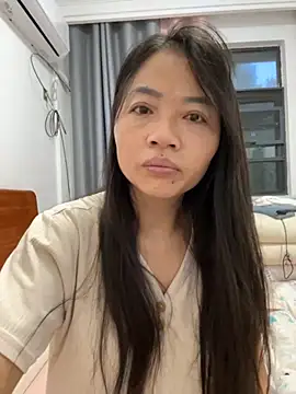 Nini-cn online show from 10-21-25, 10:20