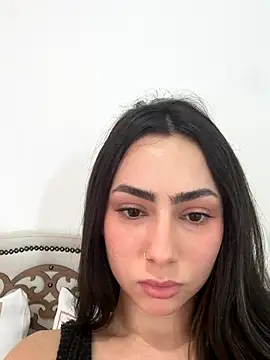 Snapshot of Baby_Mia_pires chatting on 10-13-25, 05:47 Baby Mia pires online show from 10-13-25, 05:47