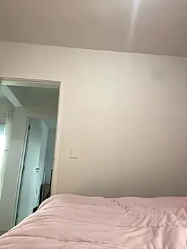 Baby Mia pires online show from 11-18-25, 04:43