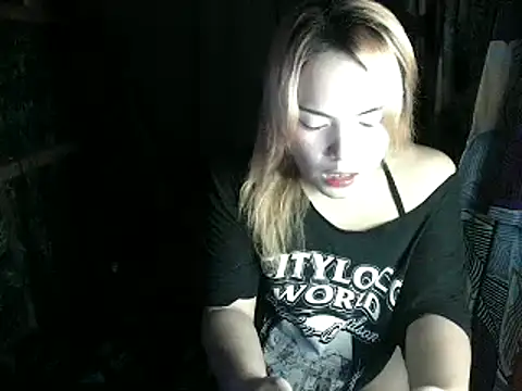 Snapshot of ur_babyjamella chatting on 02-11-26, 01:33 ur babyjamella online show from 02-11-26, 01:33