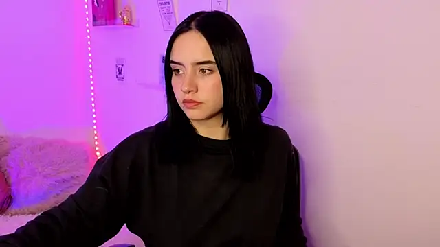 Emily Lindey online show from 03-13-26, 05:01