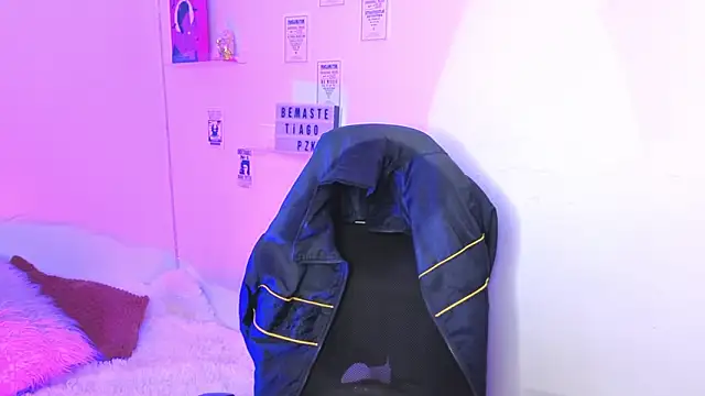 Emily Lindey online show from 02-28-26, 12:54